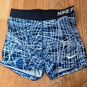 Nike pro biker shorts size medium